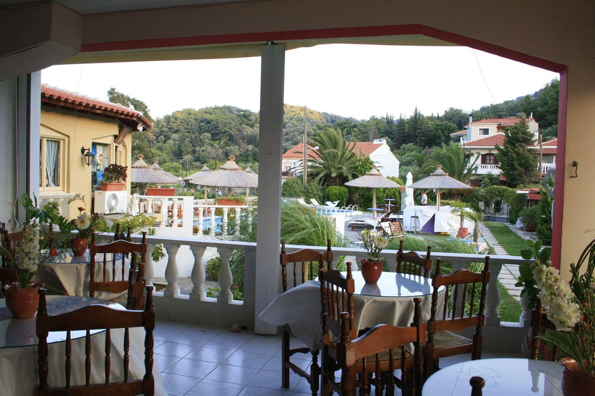 Kokkari Beach Hotel Екстер'єр фото